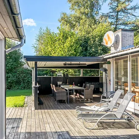 Feriehus Pet Friendly In Væggerløse With Wifi